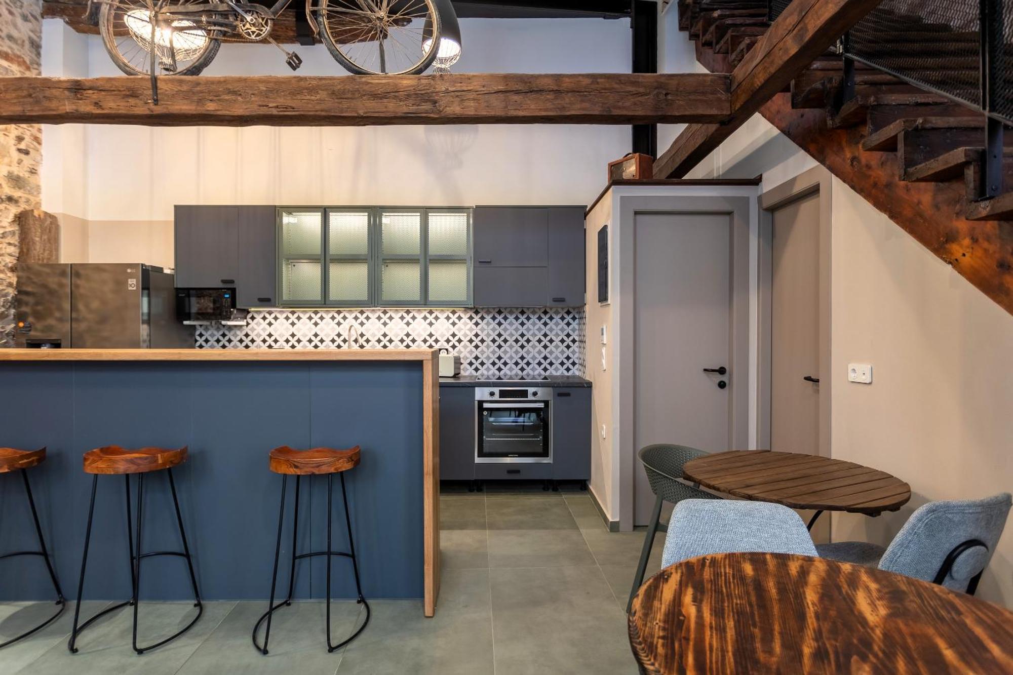 Hostel Issa Lesvos *